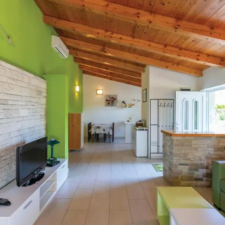 Holiday home Nice Home In Novaki With Wifi